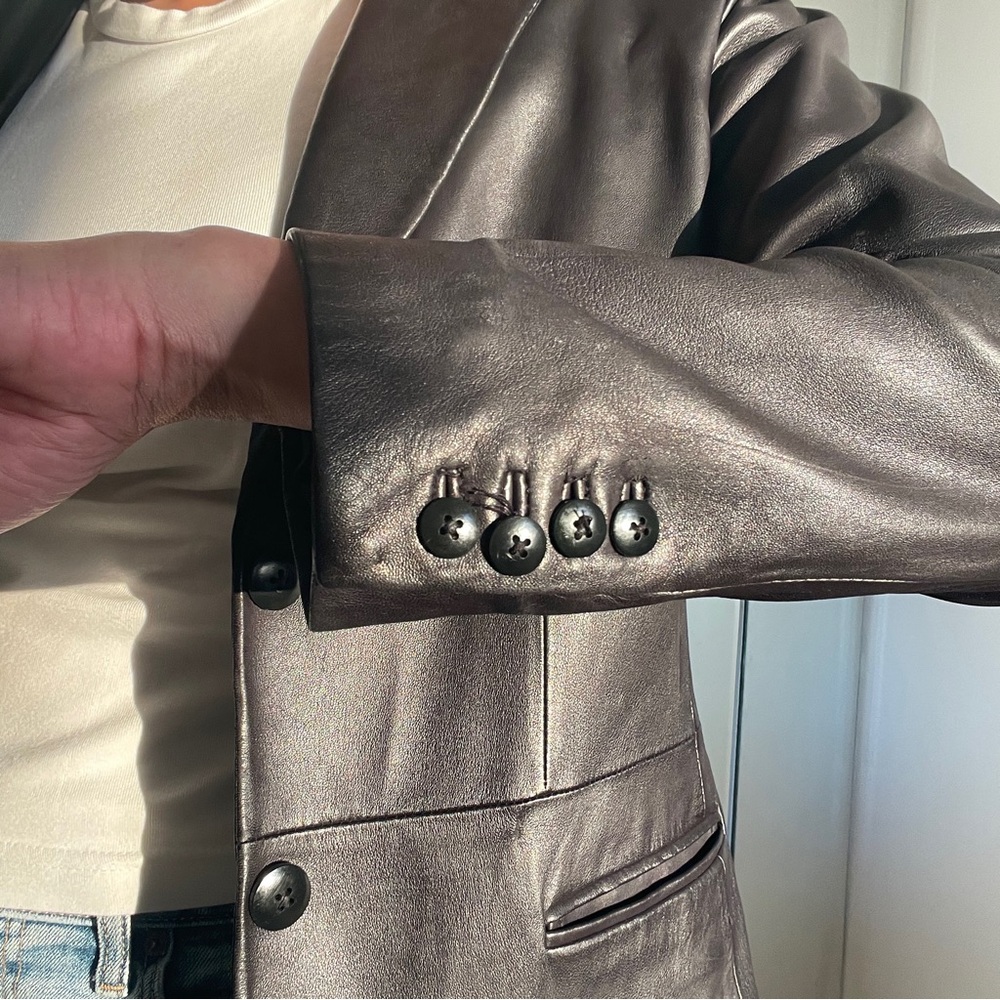 Classic Black Leather Women's Blazer Jacket - Picture 5 of 8